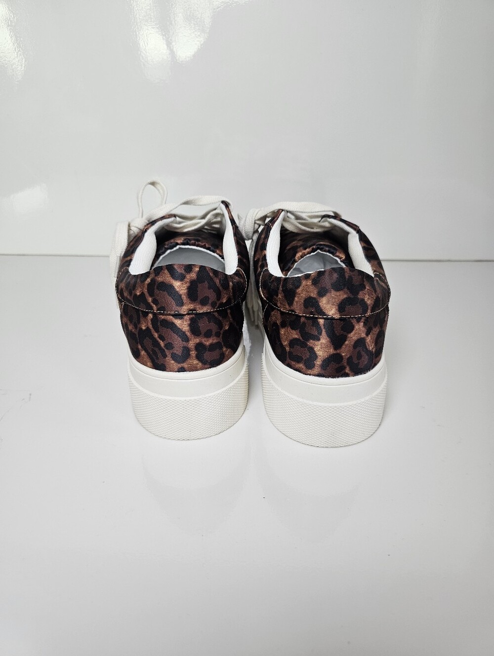 Jessica Simpson Leopard Print Platform Sneakers NWOB Women's Size 9.5 - Picture 5 of 10